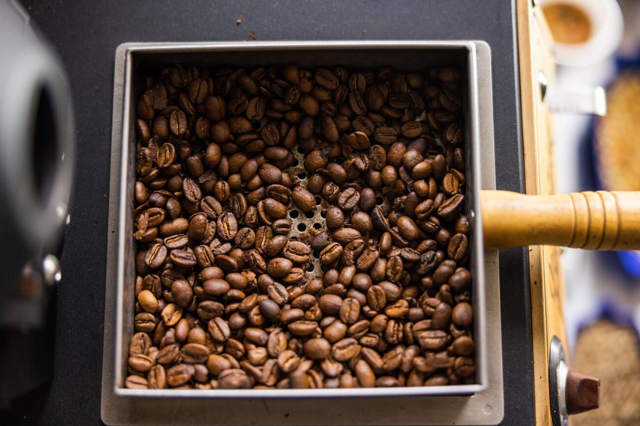Roasted coffee 